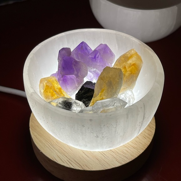 Genuine selenite hand carved ✨charging✨ bowls - Picture 7 of 13
